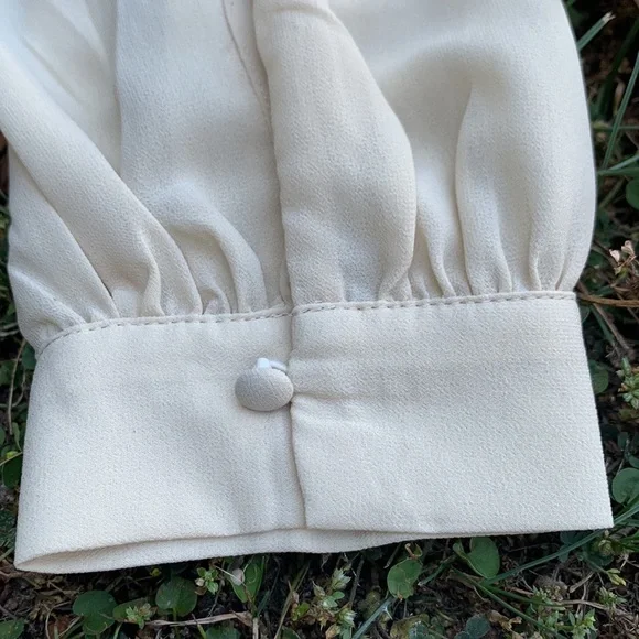 H&M Beige Crepe Pleated Detail Midi Dress - Picture 5 of 10